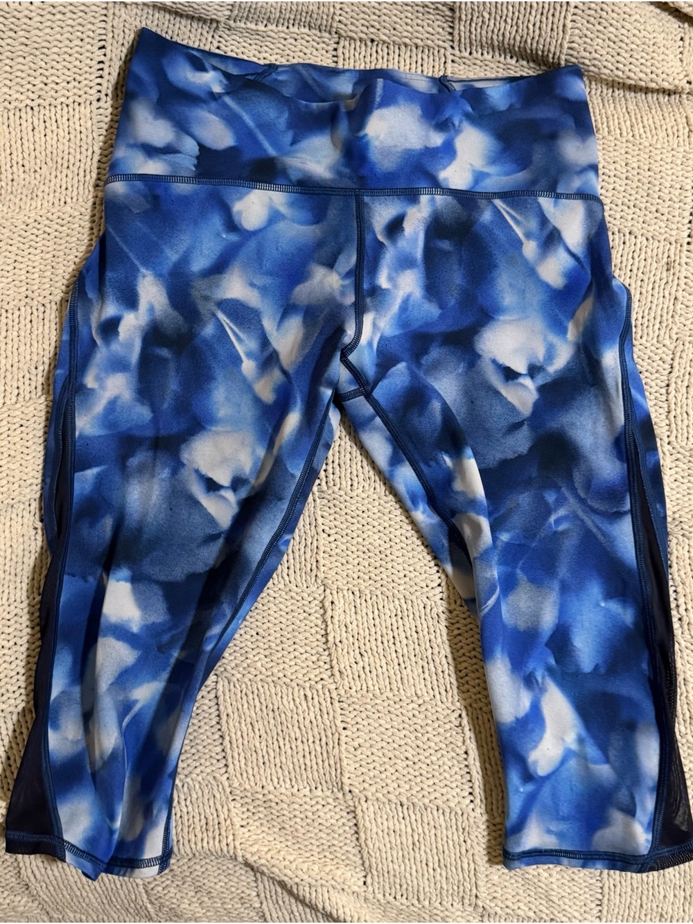 Lululemon athletica Blue-Print Capri Leggings